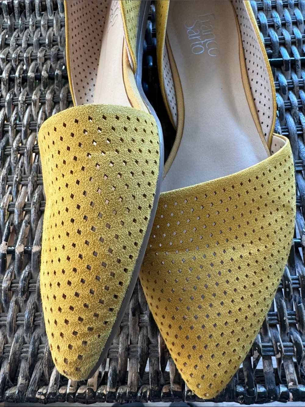 Franco Sarto Honey2‎ Yellow Pointed-Toe Perforated Flats Women’s Size 9.5